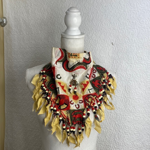 Accessories - American Indian Fringe neck handkerchief